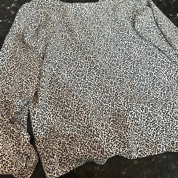 A New Day Dressy Top - Small - Pre-owned Condition - Picture 6 of 7